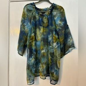 Maggie Barnes Blue and Green Women's Blouse